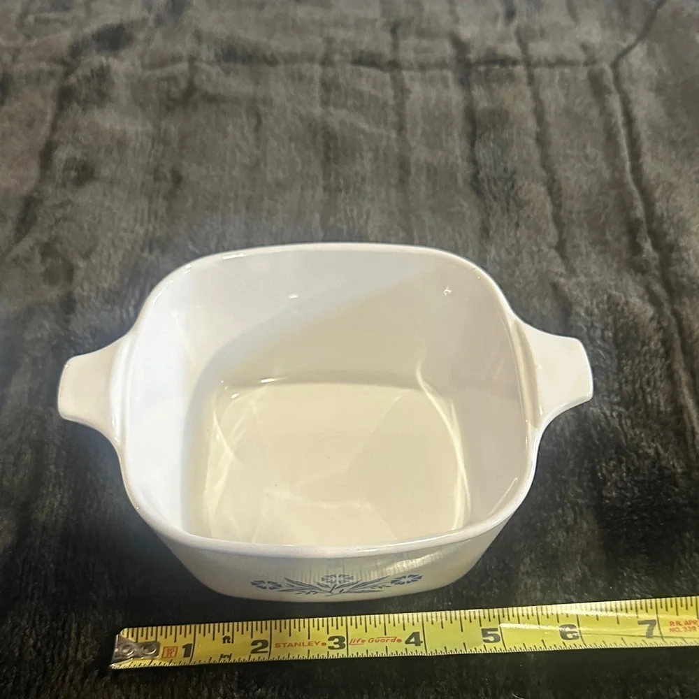 Vintage set CorningWare White & Blue Floral Baking Dishes 1 quart & smaller one